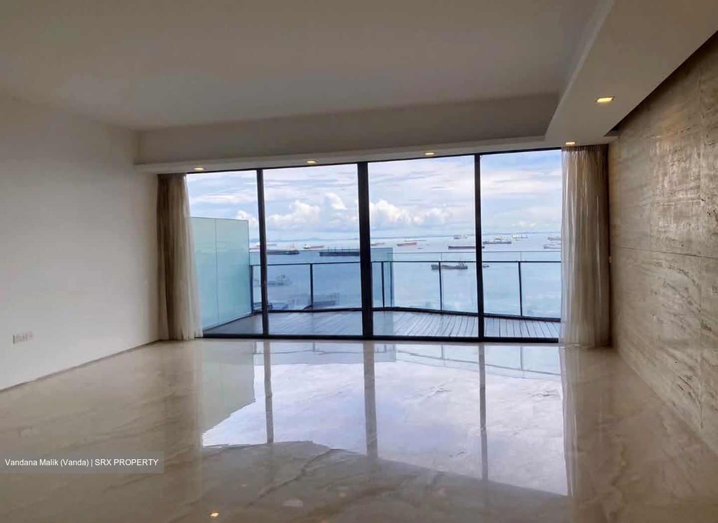 SilverSea (D15), Condominium #556563231